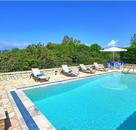 3 bedroom villa with pool in Kassiopi, Corfu, sleeps 6